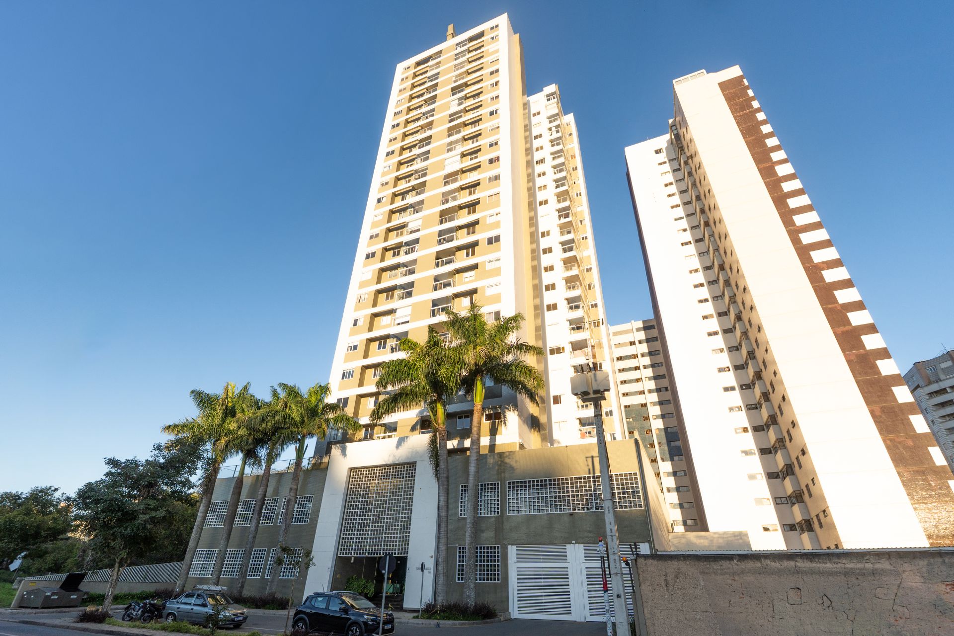 Apartamento à venda no Cabral com 3 quartos e 106 m²